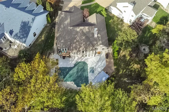 $689,900 | 628 Tanya Ct Drive, St. Louis, MO 63129