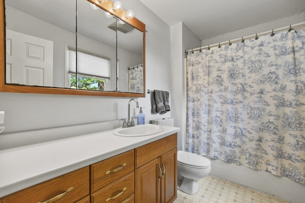 20 Moynihan Road Hamilton, MA 01982 - Photo 21 of 35 Gallery Image 21