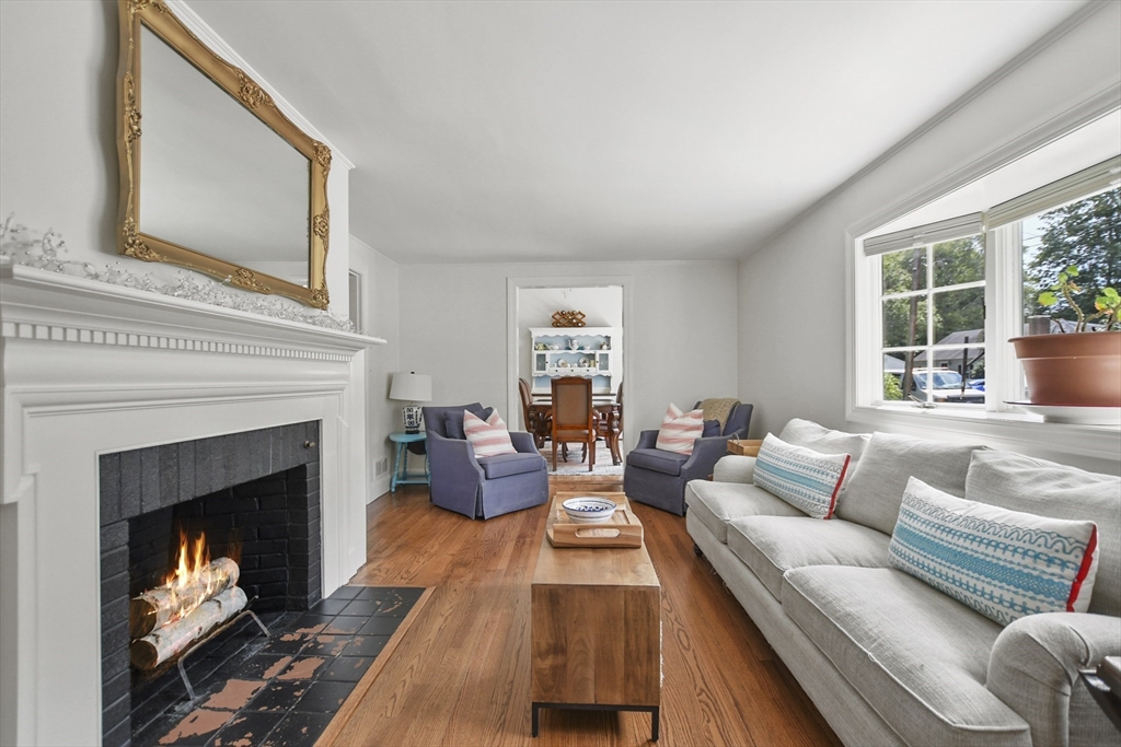 20 Moynihan Road Hamilton, MA 01982 - Photo 3 of 35 Gallery Image 3