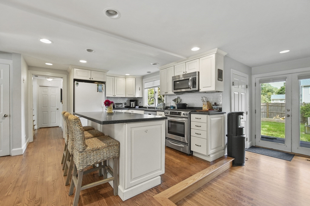 20 Moynihan Road Hamilton, MA 01982 - Photo 8 of 35 Gallery Image 8