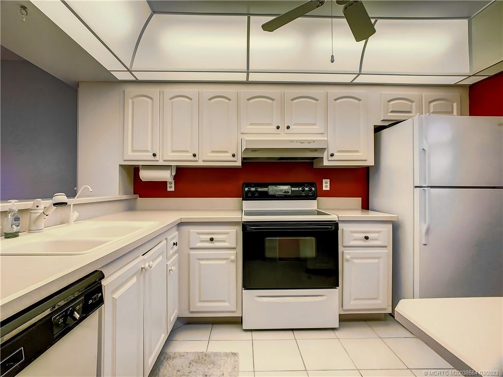 1950 Southwest Palm City Road, Unit 5305 Stuart, FL 34994 - Photo 8 of 29 Gallery Image 8