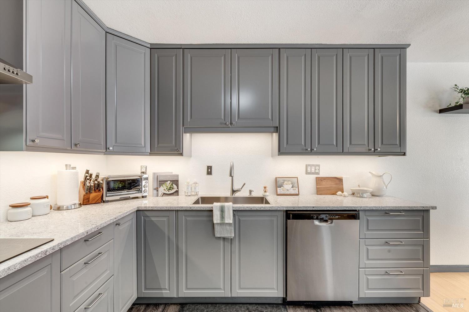 30 Fredrick Drive Rohnert Park, CA 94928 - Photo 18 of 41 Spacious kitchen with quartz counters and stainless dishwasher