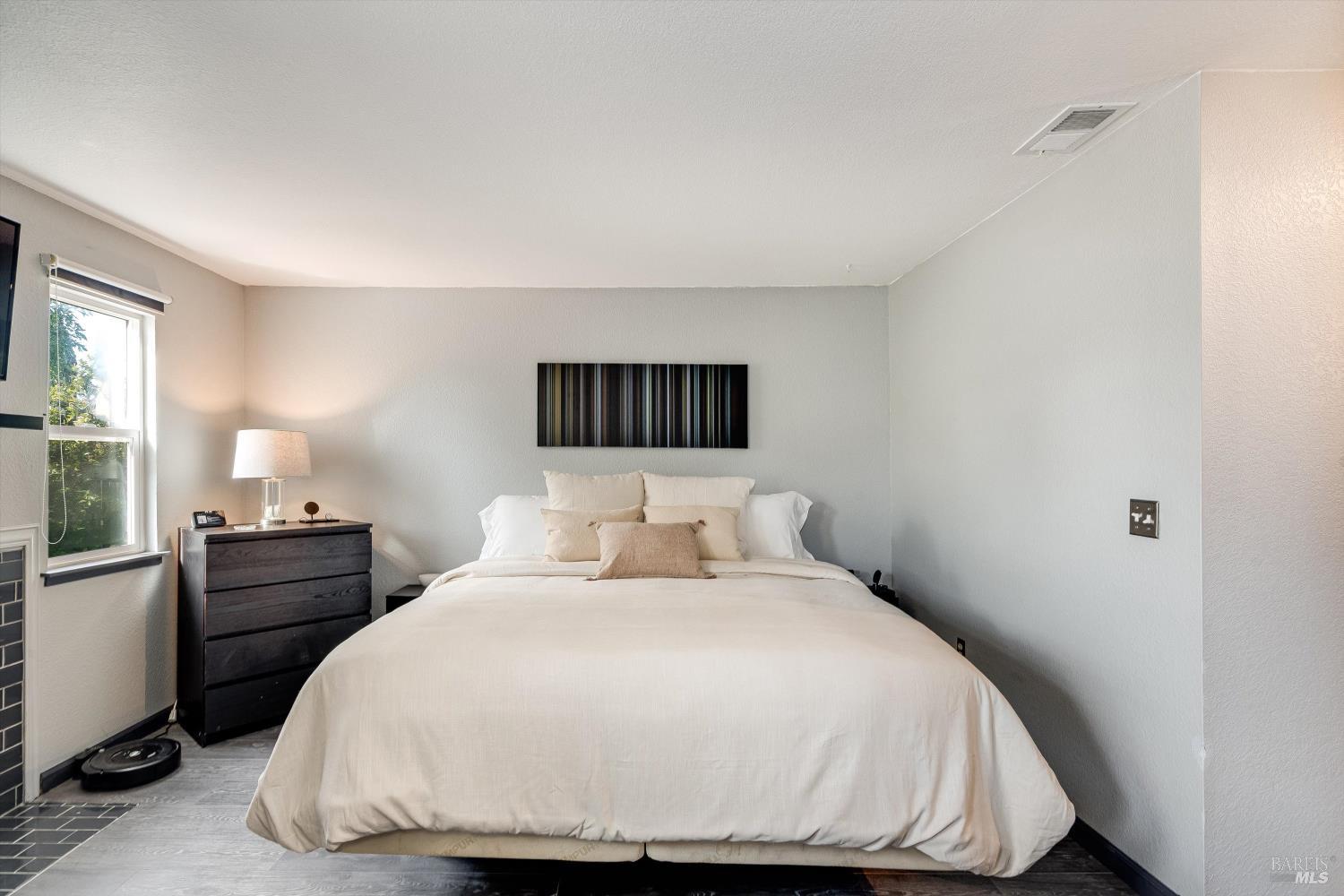 30 Fredrick Drive Rohnert Park, CA 94928 - Photo 27 of 41 Primary bedroom with ample space and modern flooring