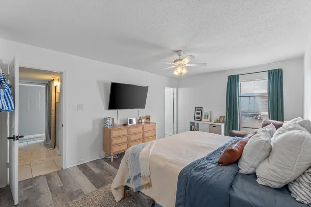 $184,900 | 210 Pelham Road, Unit 220A, Fort Walton Beach, FL 32547