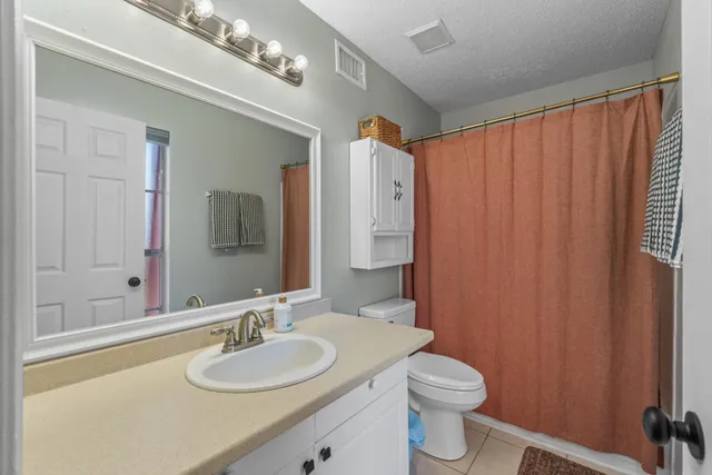 $184,900 | 210 Pelham Road, Unit 220A, Fort Walton Beach, FL 32547