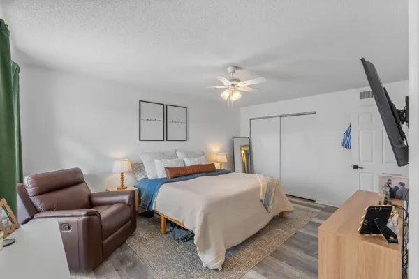 $184,900 | 210 Pelham Road, Unit 220A, Fort Walton Beach, FL 32547