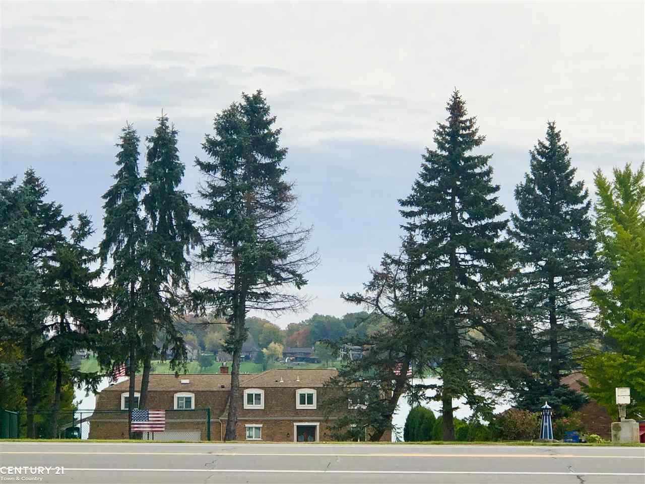 2046 River Road St. Clair, MI 48079 - Photo 5 of 35