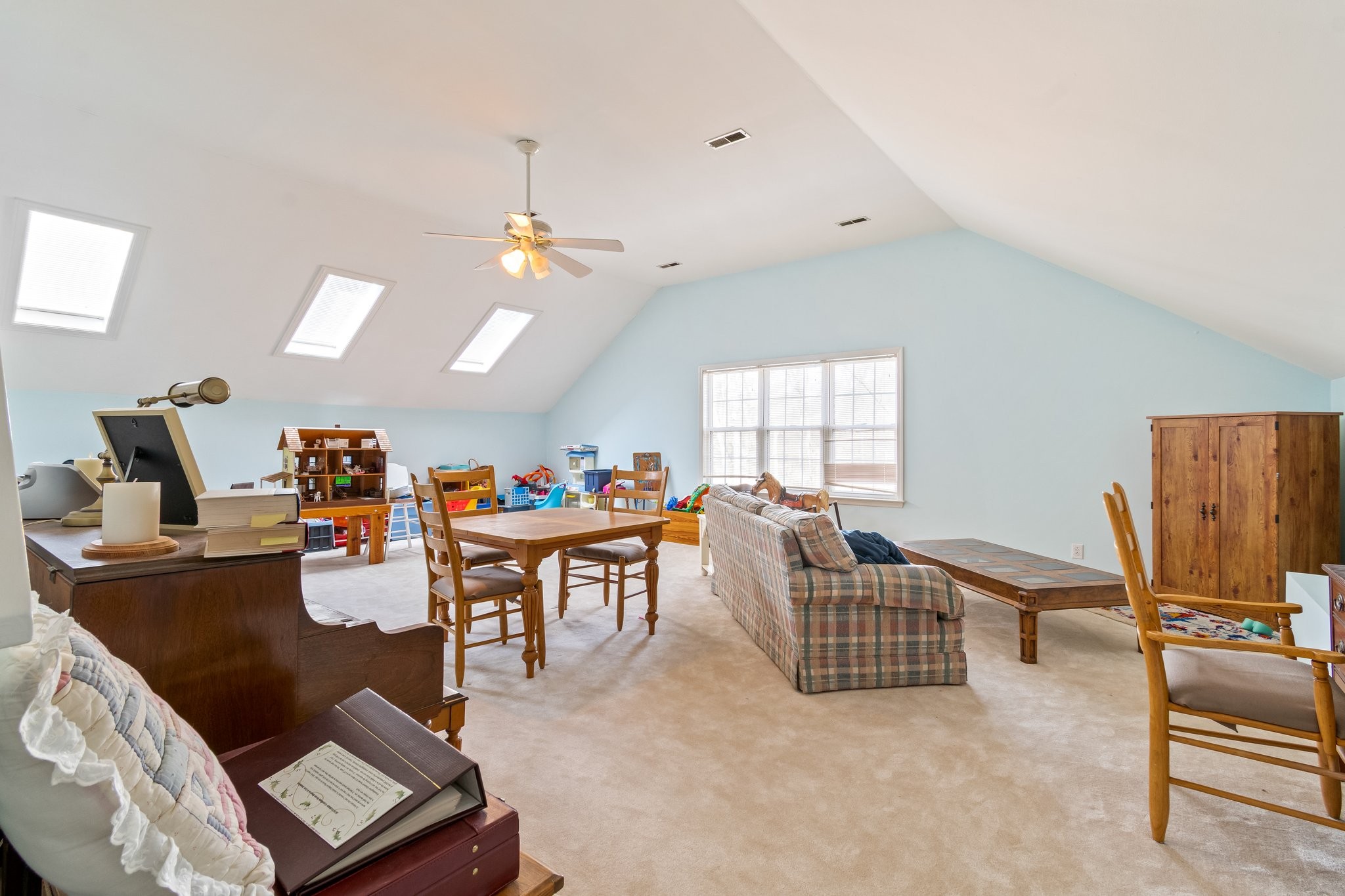 4259 Warren Road Franklin, TN 37067 - Photo 47 of 53 a living room with furniture and a window