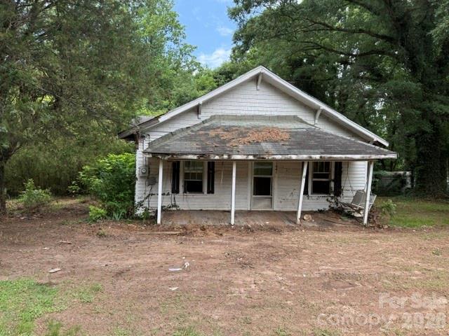 5645 King Wilkinson Road Maiden, NC 28650 - Photo 1 of 3