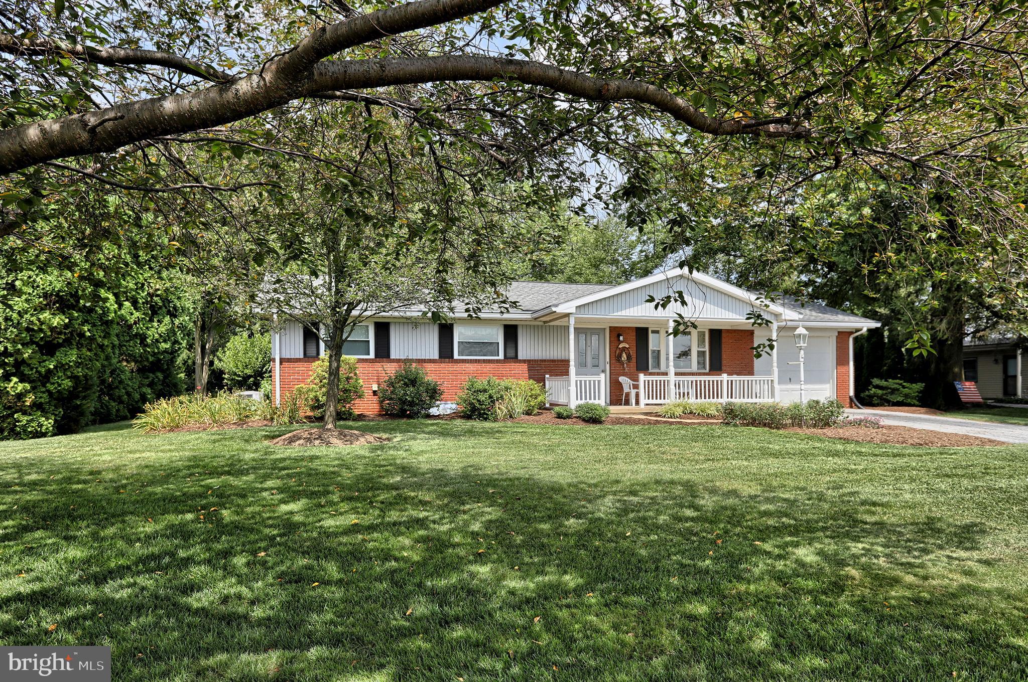 809 East Evergreen Road Lebanon, PA 17042 - Photo 1 of 48 Welcome home!