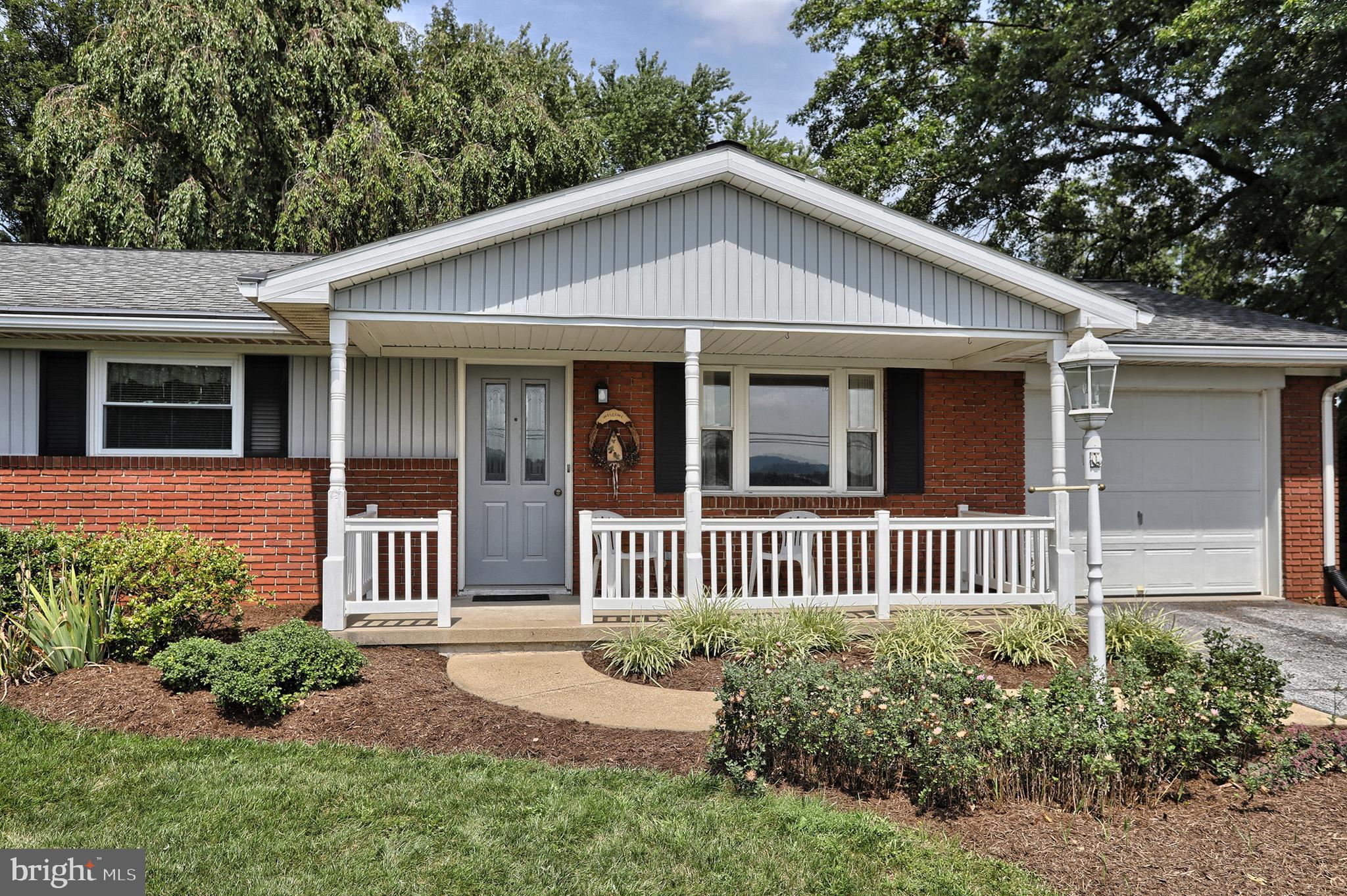 809 East Evergreen Road Lebanon, PA 17042 - Photo 2 of 48 Gallery Image 2