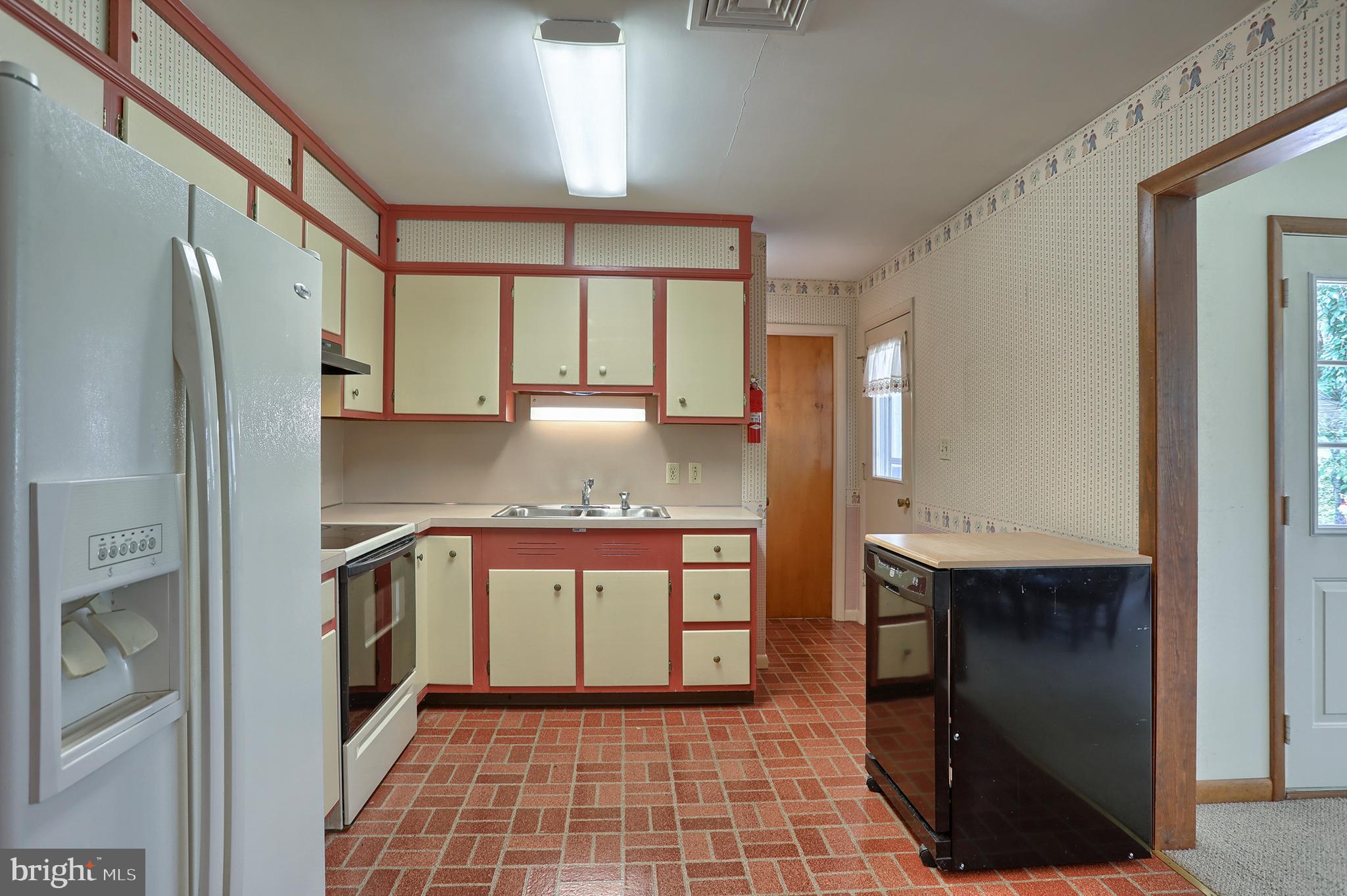 809 East Evergreen Road Lebanon, PA 17042 - Photo 12 of 48 Gallery Image 12