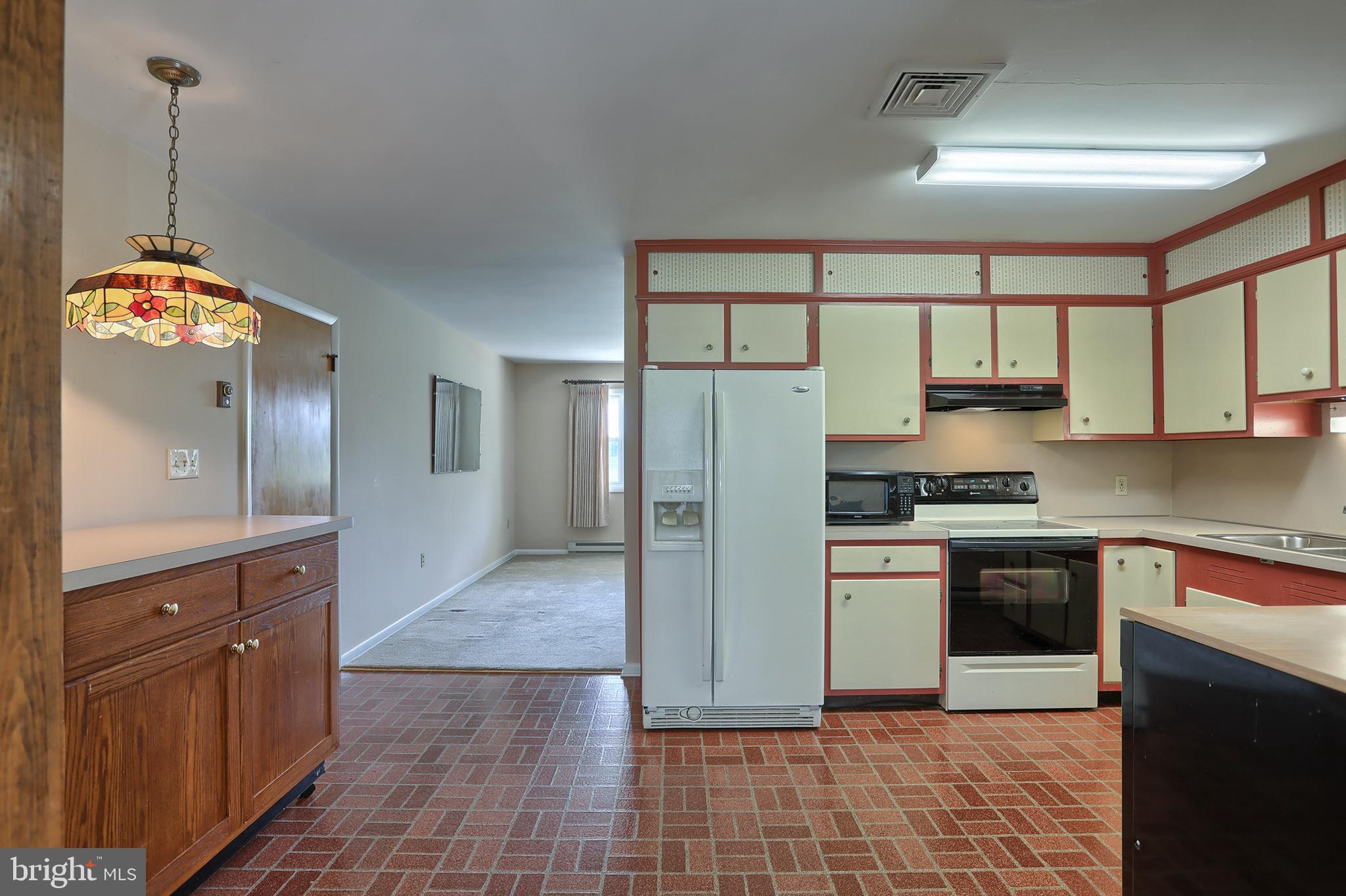 809 East Evergreen Road Lebanon, PA 17042 - Photo 16 of 48 Gallery Image 16
