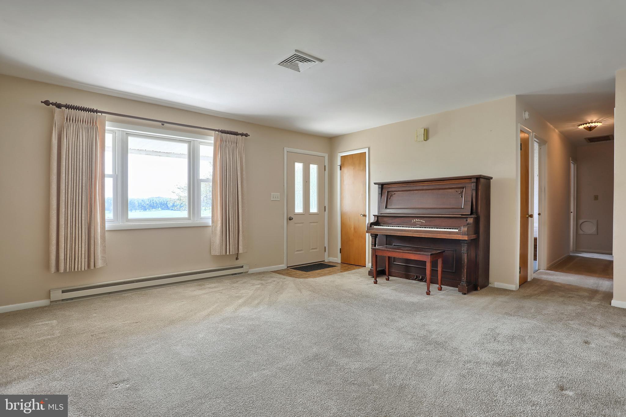 809 East Evergreen Road Lebanon, PA 17042 - Photo 8 of 48 Gallery Image 8