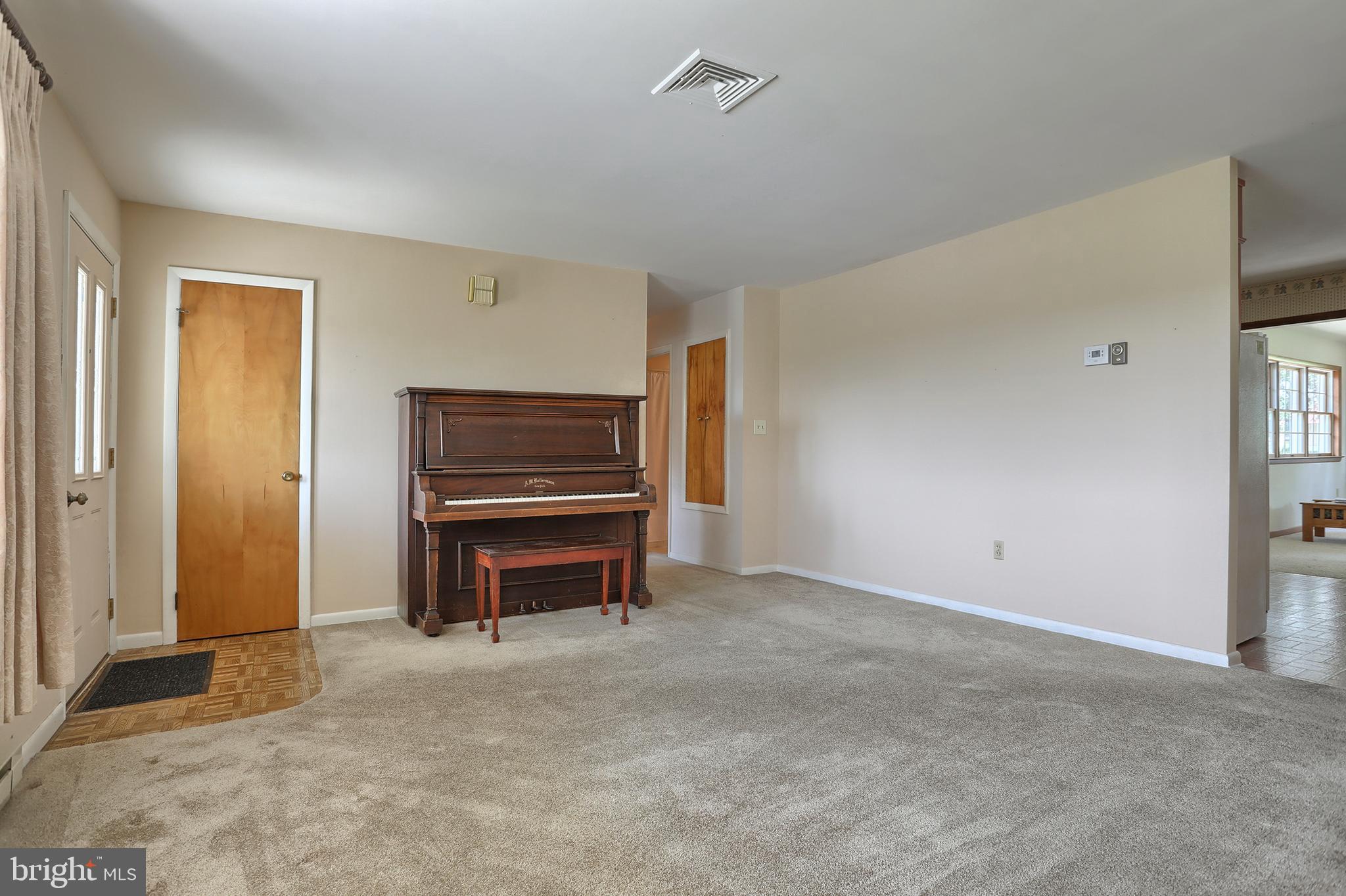 809 East Evergreen Road Lebanon, PA 17042 - Photo 9 of 48 Gallery Image 9