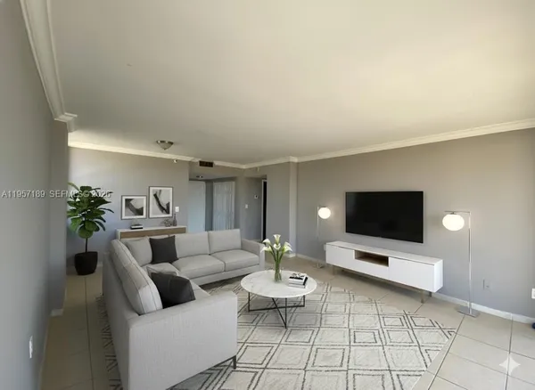 $2,350 | 1470 Northeast 123rd Street, Unit A1016, North Miami, FL 33161