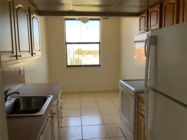 $2,500 | 1470 Northeast 123rd Street, Unit A1016, North Miami, FL 33161
