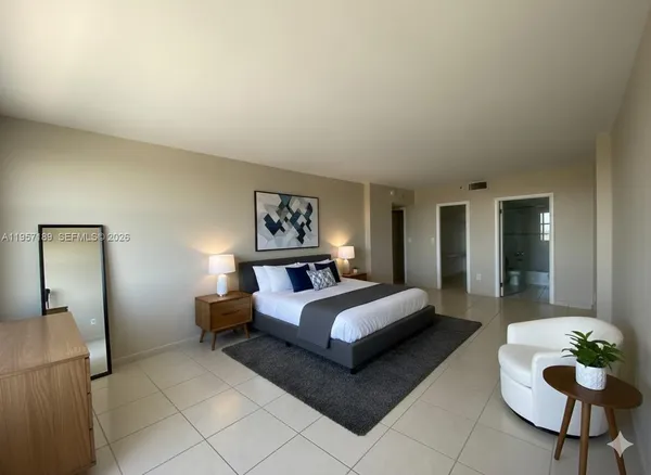 $2,350 | 1470 Northeast 123rd Street, Unit A1016, North Miami, FL 33161