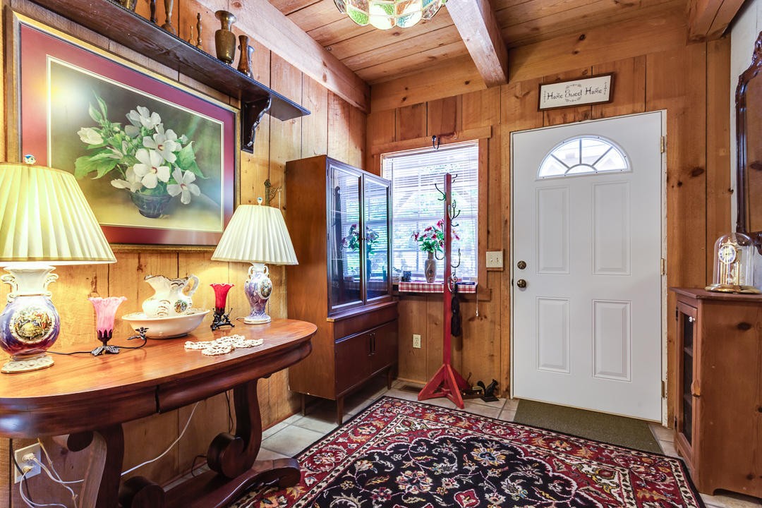4142 Wilhite Road Sevierville, TN 37876 - Photo 7 of 33 a room with musical instrument and windows