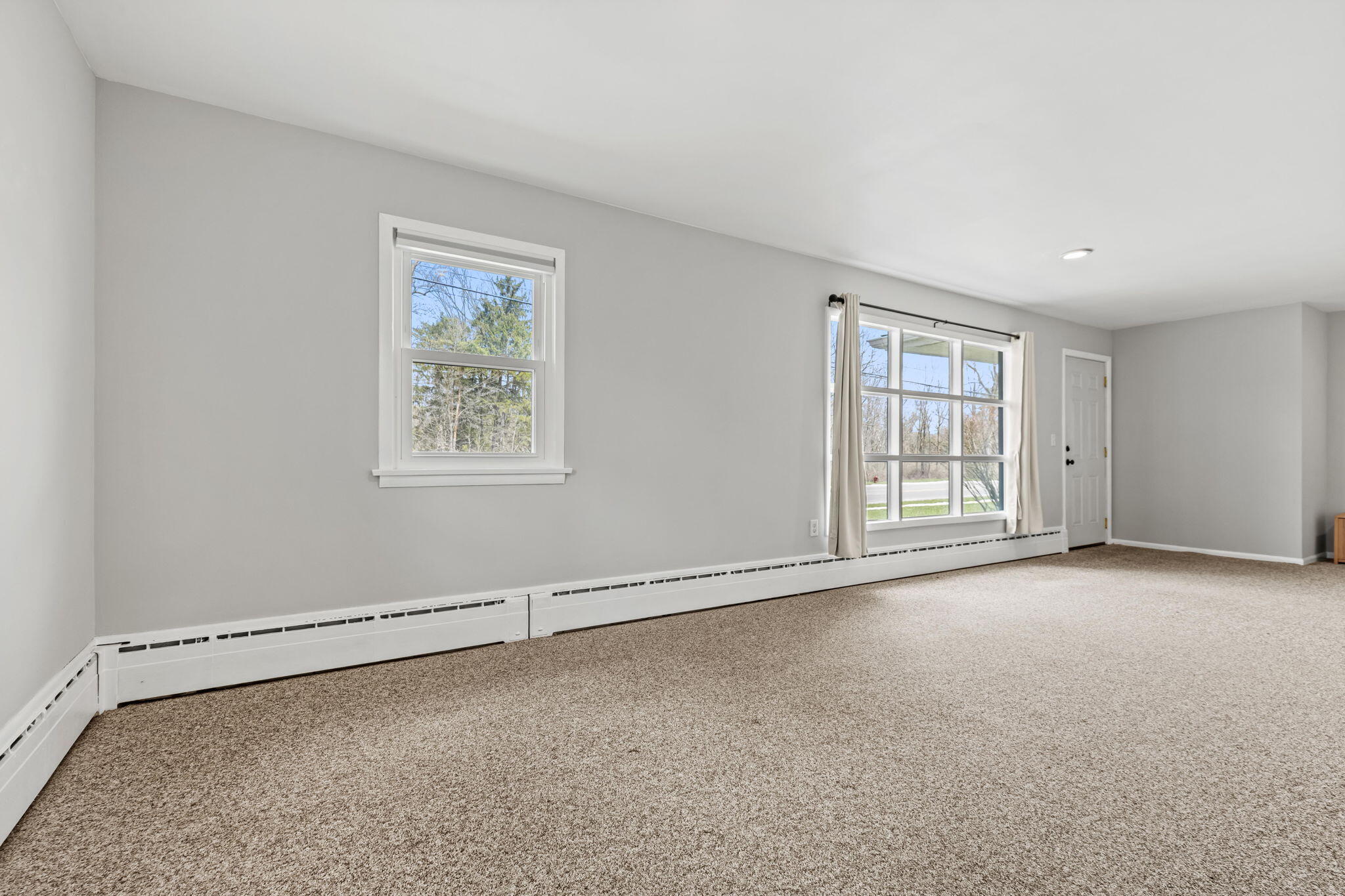 2418 4 Mile Road Northwest Grand Rapids, MI 49544 - Photo 13 of 45 13-web-or-mls-039