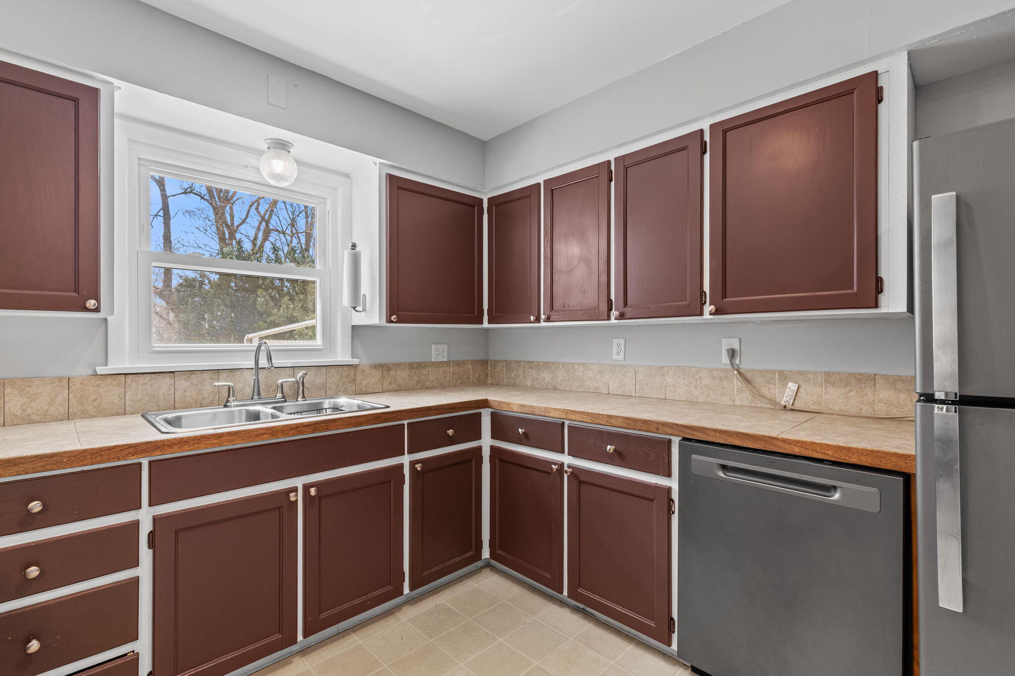 2418 4 Mile Road Northwest Grand Rapids, MI 49544 - Photo 18 of 45 18-web-or-mls-054