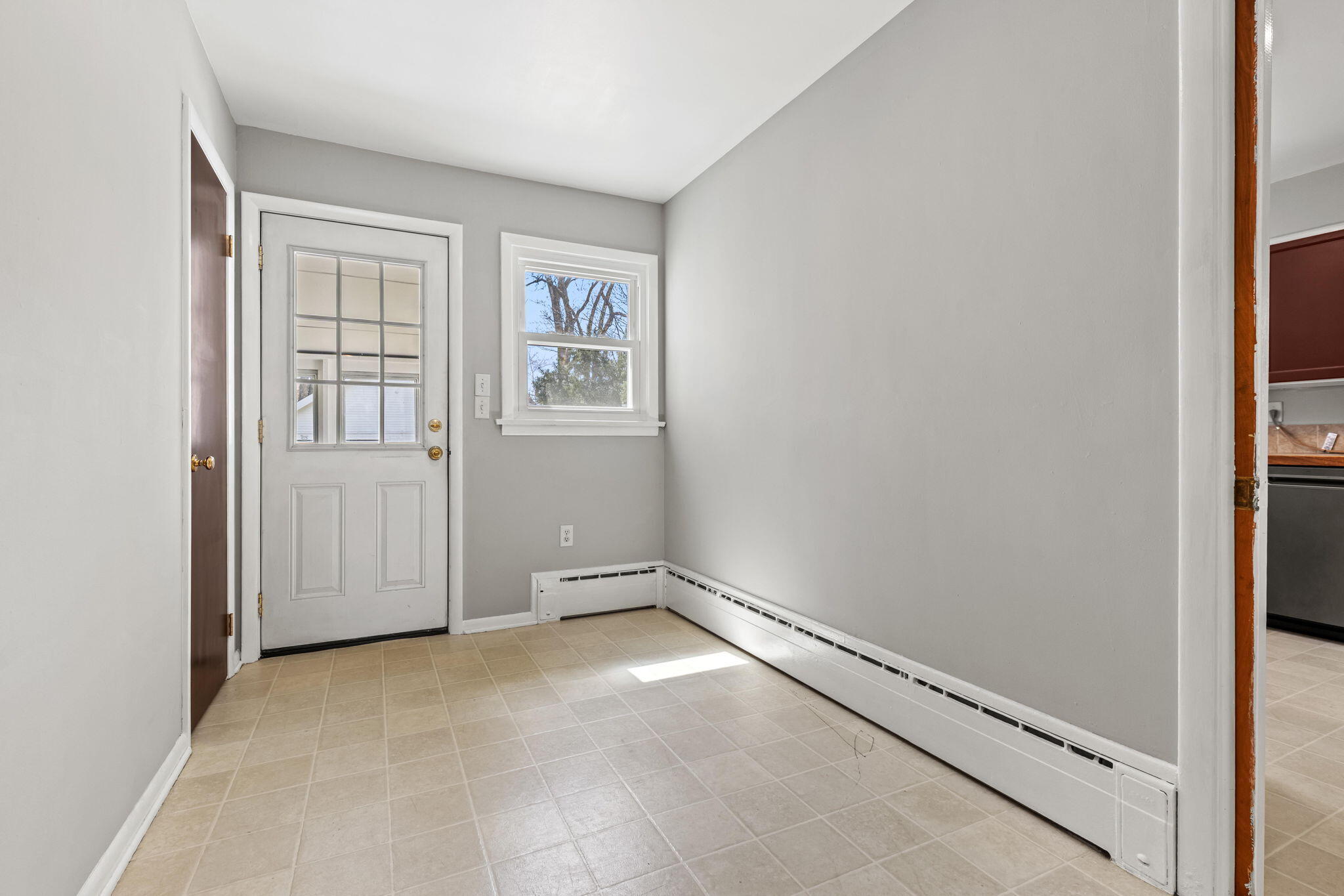 2418 4 Mile Road Northwest Grand Rapids, MI 49544 - Photo 19 of 45 19-web-or-mls-057