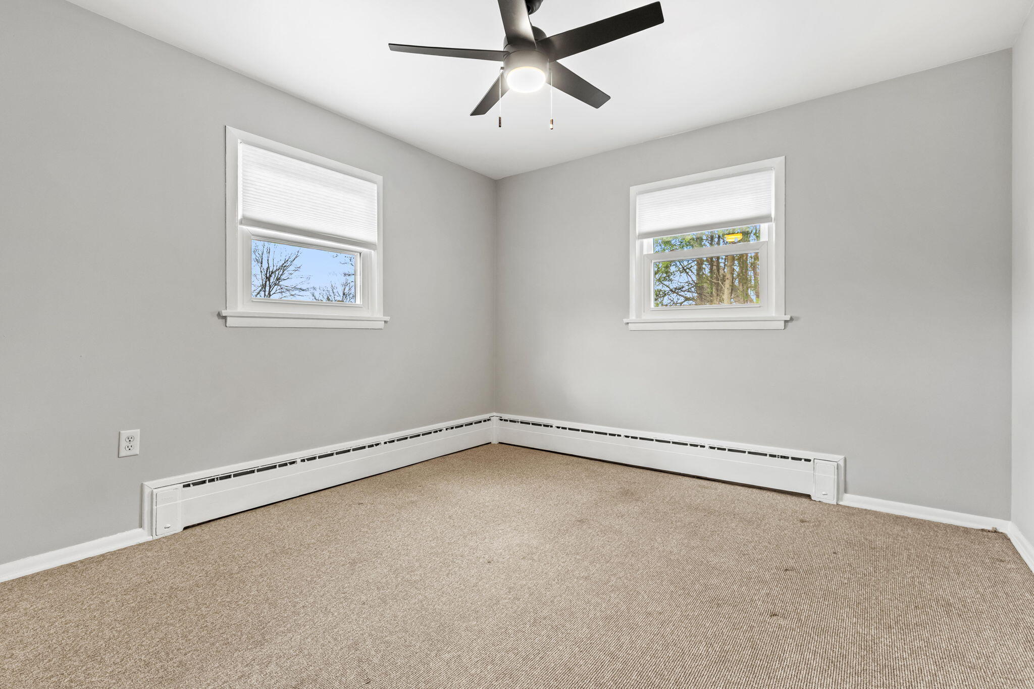 2418 4 Mile Road Northwest Grand Rapids, MI 49544 - Photo 24 of 45 24-web-or-mls-072