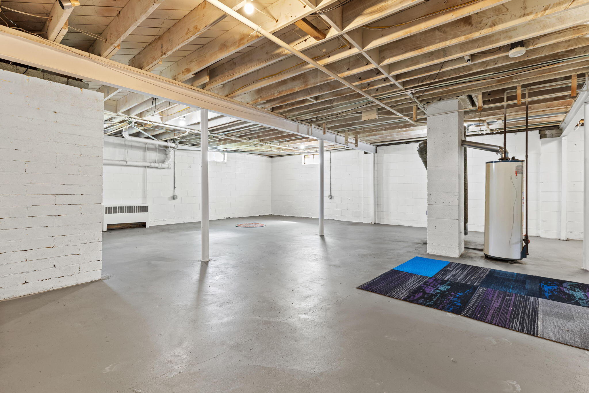 2418 4 Mile Road Northwest Grand Rapids, MI 49544 - Photo 36 of 45 36-web-or-mls-099