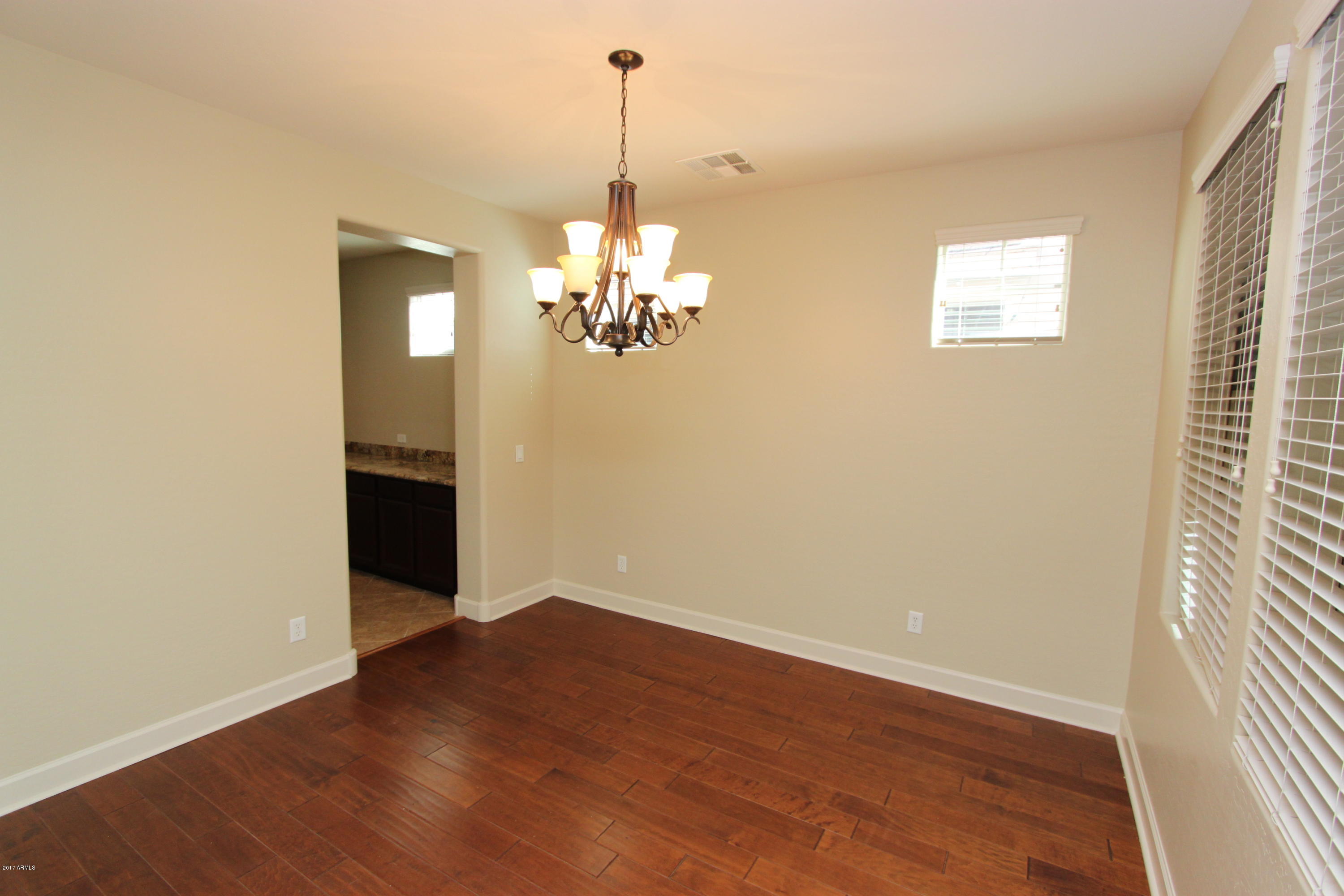 1327 South Martingale Road Gilbert, AZ 85296 - Photo 5 of 39 Martingale 350