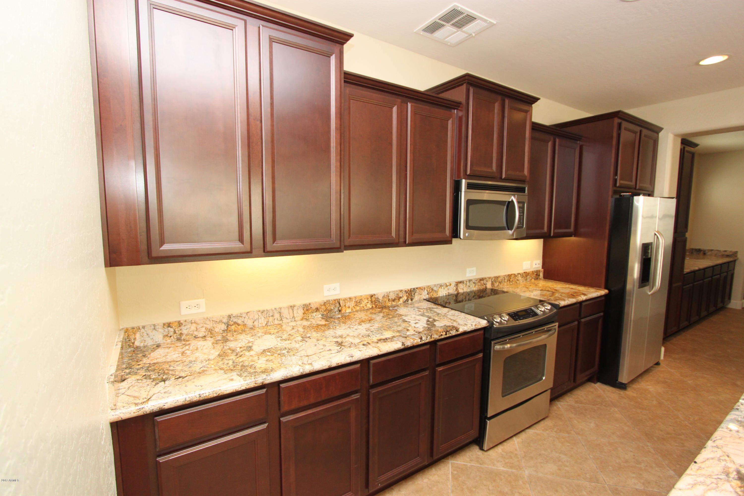 1327 South Martingale Road Gilbert, AZ 85296 - Photo 9 of 39 Martingale 354