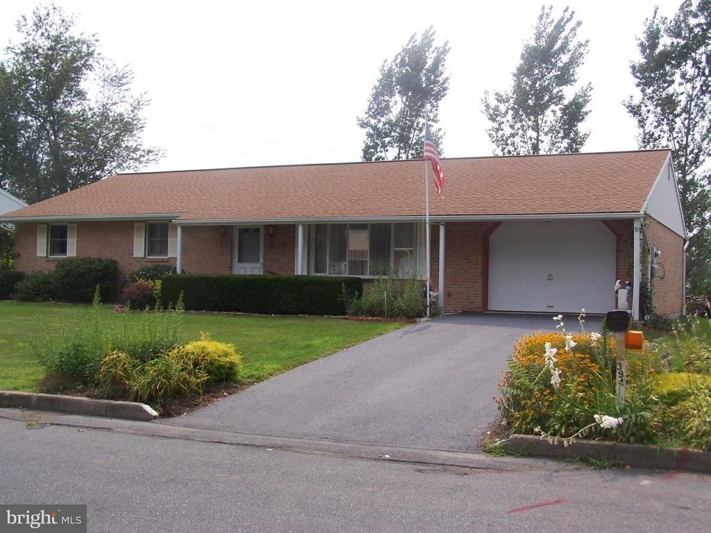 394 Oaklyn Road Lebanon, PA 17042 - Photo 1 of 14 Gallery Image 1