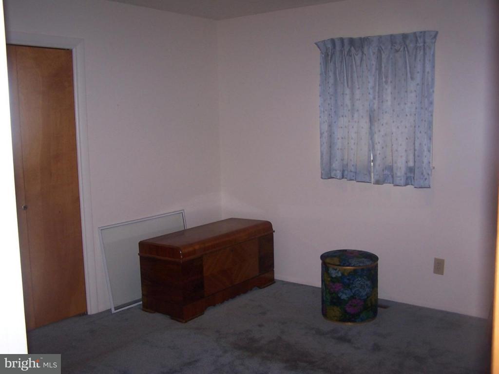 394 Oaklyn Road Lebanon, PA 17042 - Photo 11 of 14 Gallery Image 11