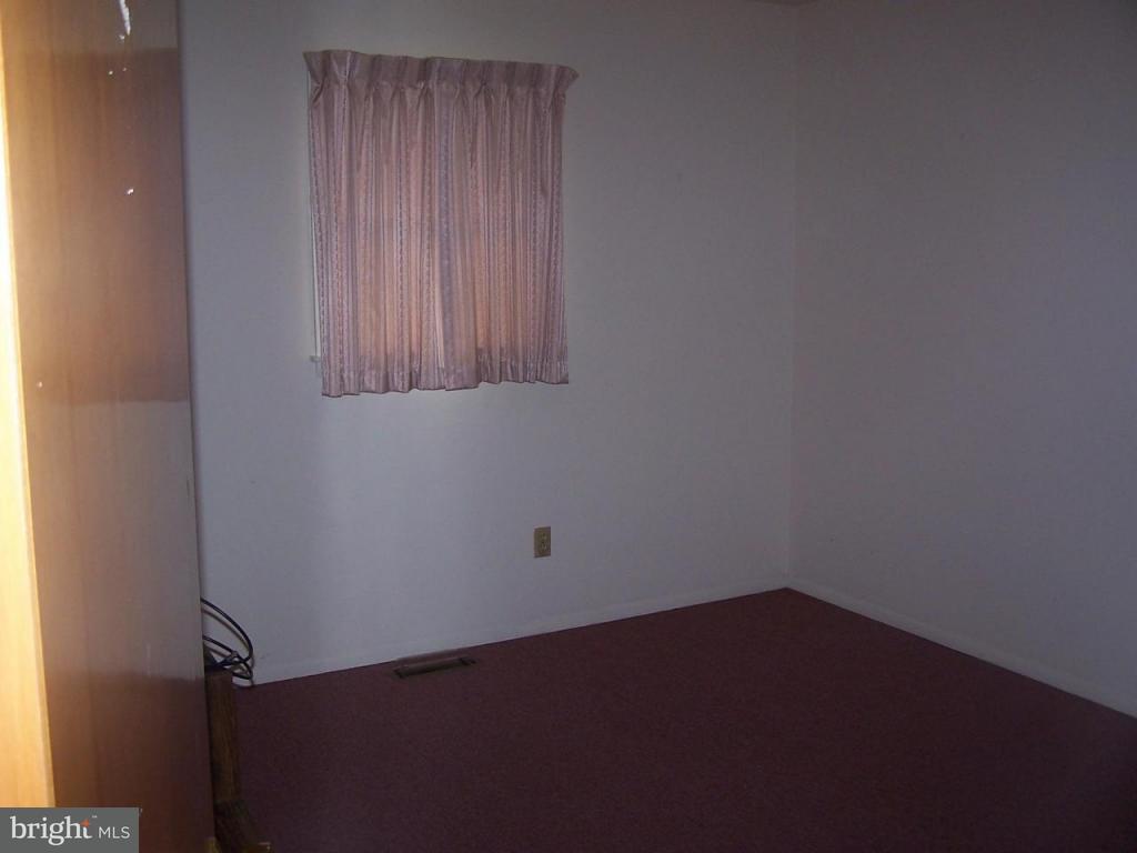 394 Oaklyn Road Lebanon, PA 17042 - Photo 13 of 14 Gallery Image 13