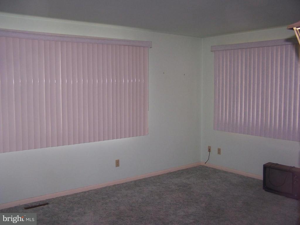 394 Oaklyn Road Lebanon, PA 17042 - Photo 8 of 14 Gallery Image 8