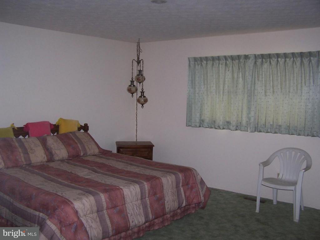 394 Oaklyn Road Lebanon, PA 17042 - Photo 9 of 14 Gallery Image 9