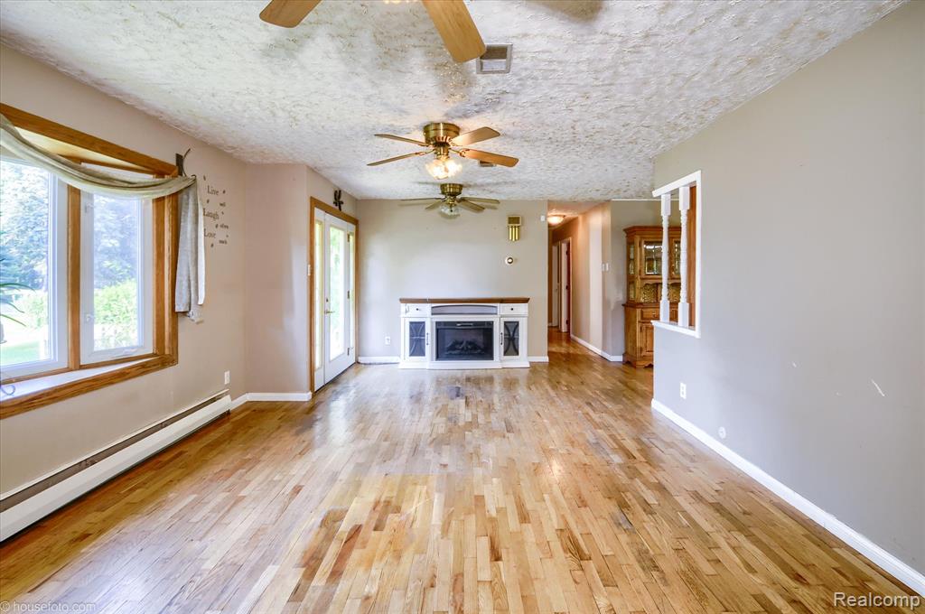 3293 West Oregon Road Lapeer, MI 48446 - Photo 5 of 37