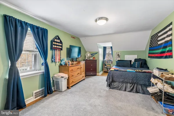$525,000 | 908 Roberts Avenue, Drexel Hill, PA 19026