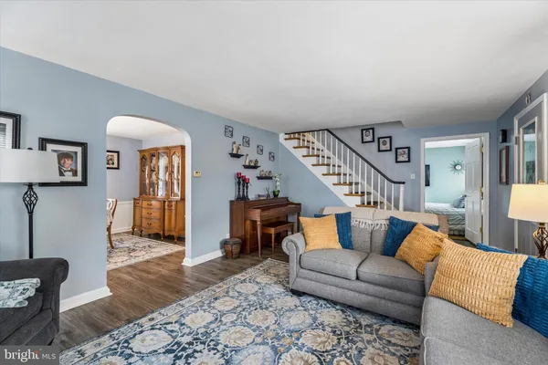 $525,000 | 908 Roberts Avenue, Drexel Hill, PA 19026