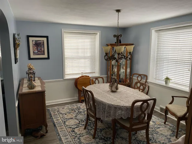 $539,900 | 908 Roberts Avenue, Drexel Hill, PA 19026