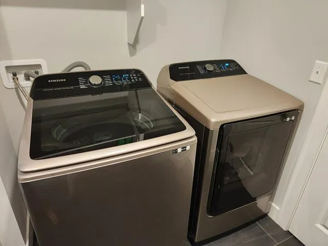 $769,900 | 13406 181st Court, Overland Park, KS 66013