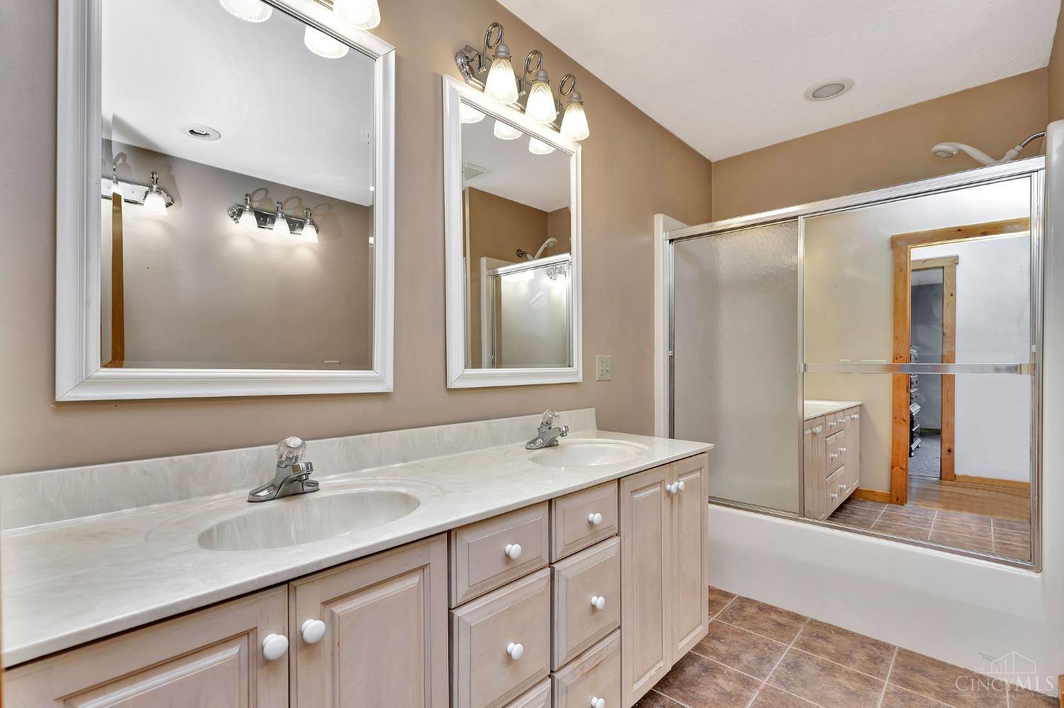 4494 Huston Road Hamilton, OH 45013 - Photo 28 of 77