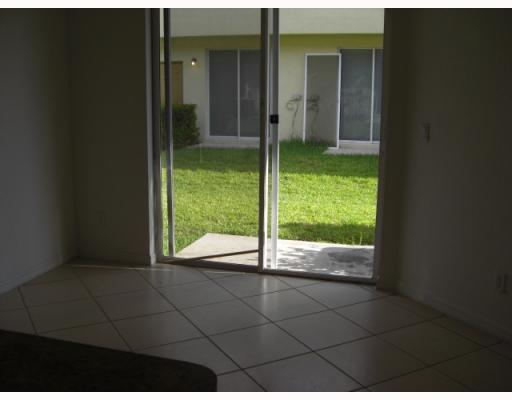 1920 Hibiscus Lane, Unit 163 Riviera Beach, FL 33404 - Photo 5 of 16