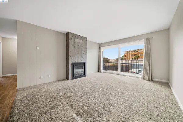 $559,000 | 960 Shorepoint Court, Unit 116, Alameda, CA 94501