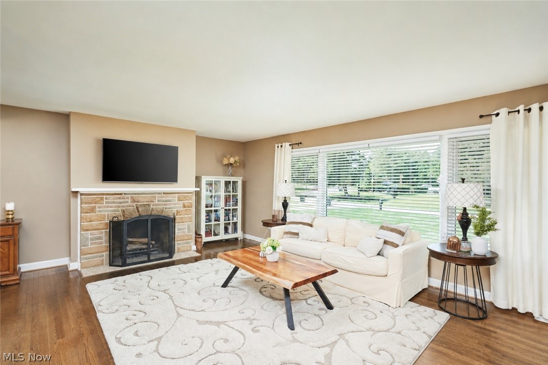 251 Schocalog Road Akron, OH 44313 - Photo 4 of 24