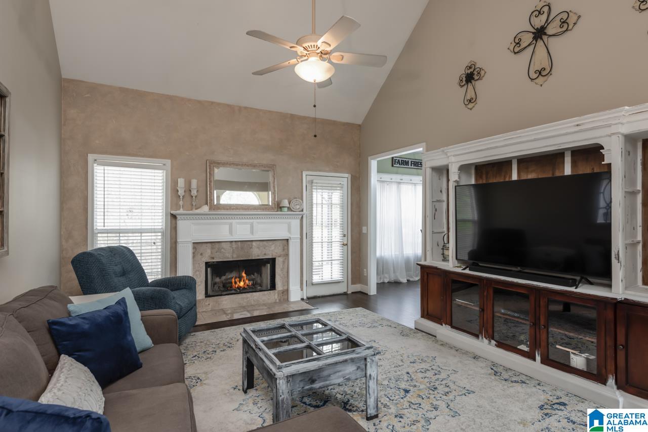 113 Thoroughbred Lane Alabaster, AL 35007 - Photo 7 of 33