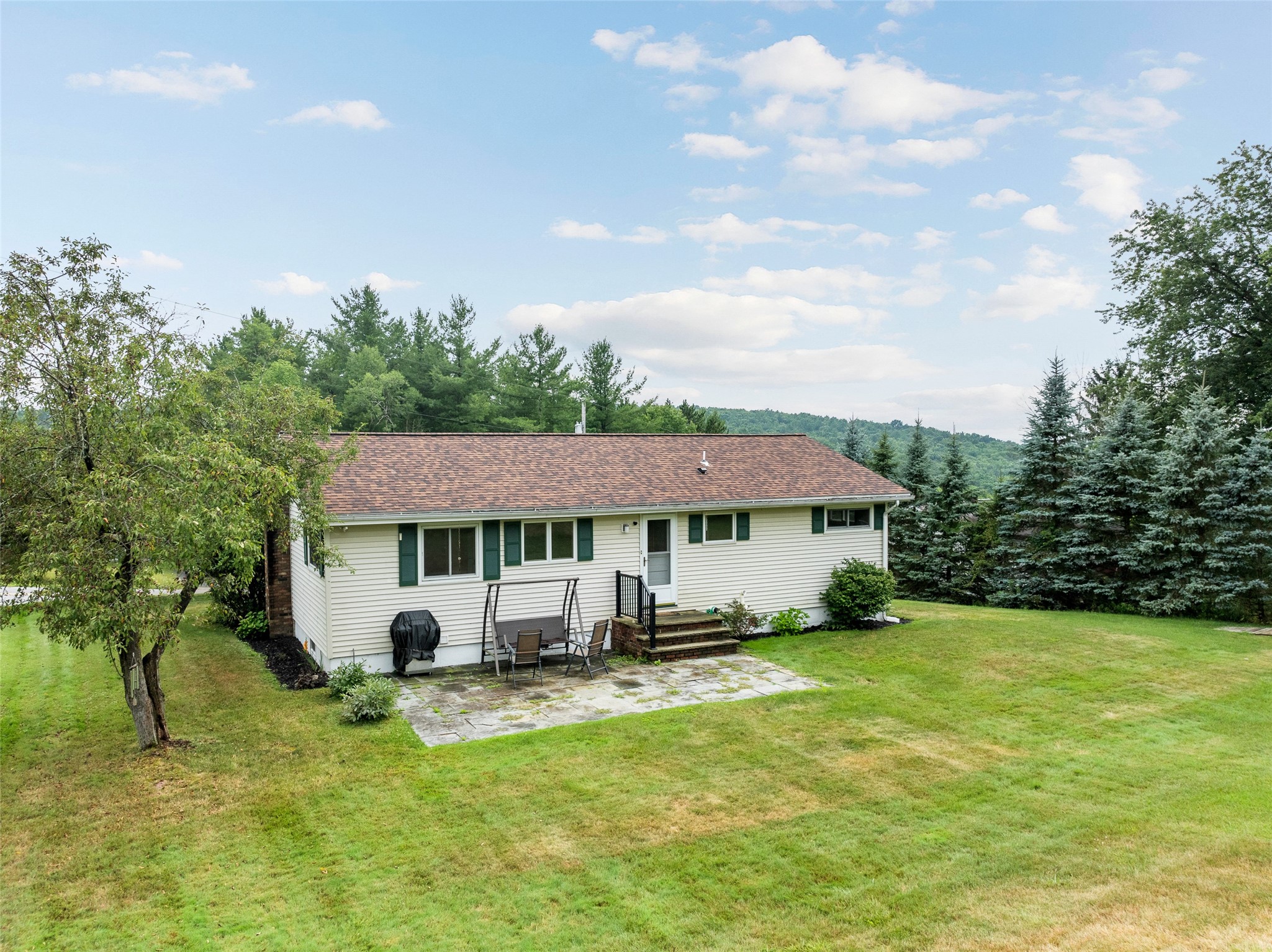 295 Twist Run Road Endicott, NY 13760 - Photo 4 of 37 Gallery Image 4