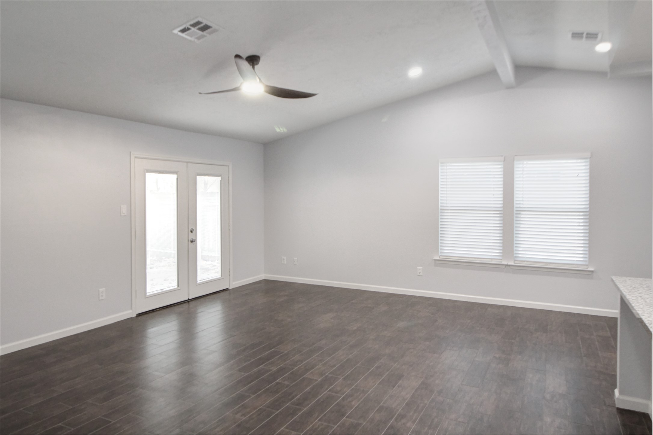 28 East Brookberry Court Spring, TX 77381 - Photo 4 of 15