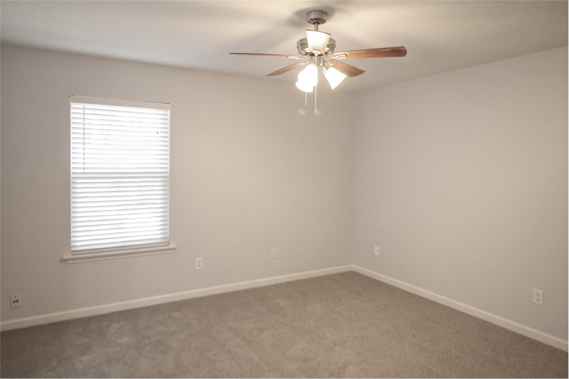 28 East Brookberry Court Spring, TX 77381 - Photo 7 of 15