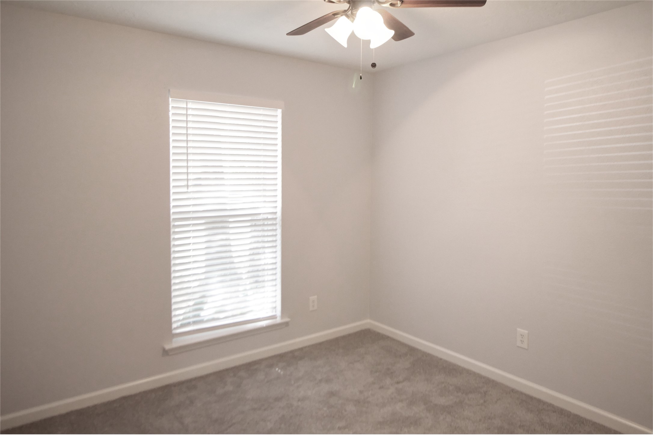 28 East Brookberry Court Spring, TX 77381 - Photo 10 of 15