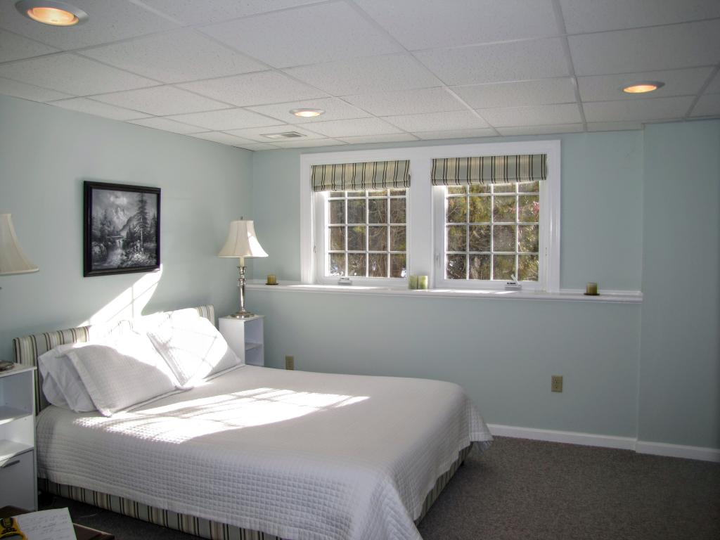166 Huse Road Manchester, NH 03103 - Photo 23 of 36